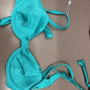Monday swimwear..NWT turquoise Ribbed Bikini Top